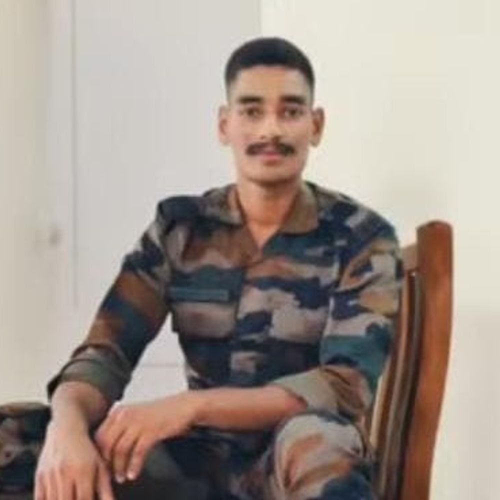 बीकानेर आतंकी हमले में बस्ती का अग्निवीर शहीद:बड़े बेटे की मौत से शोक में डूबा परिवार, 2024 में हुई थी पोस्टिंग