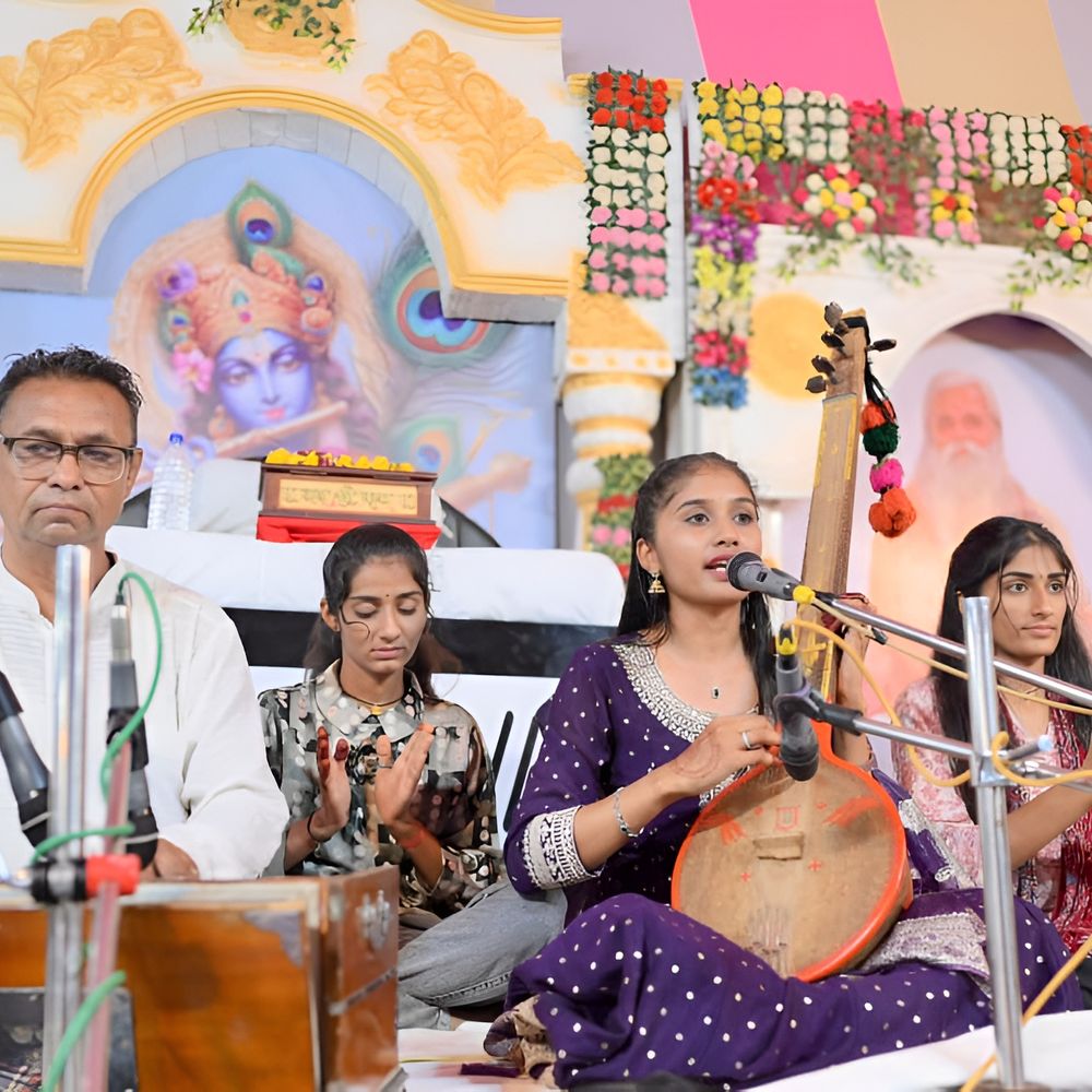 लोक गायिका कविता का धोरीमन्ना में बहुमान, प्रतिभाओं के लिए बनी प्रेरणा