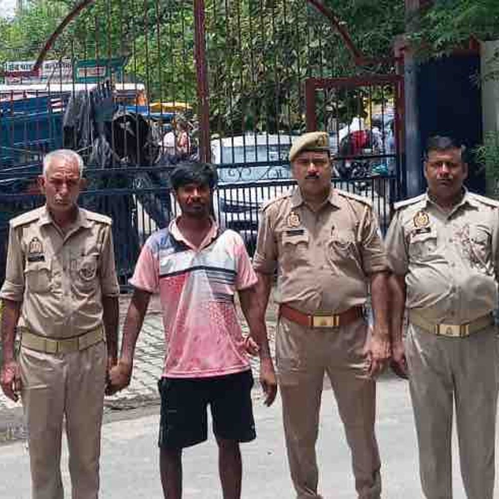 कानपुर में 1.17 किलो गांजा के साथ तस्कर गिरफ्तार:चकेरी पुलिस की कार्रवाई, NDPS एक्ट में भेजा जेल