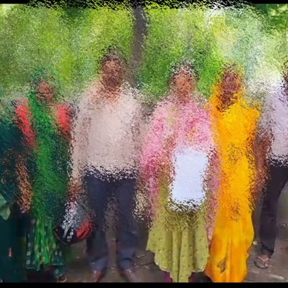 किशोरी ने पड़ोसी युवक पर छेड़छाड़ का लगाया आरोप:उन्नाव में विरोध पर परिवार से मारपीट; पीड़िता बोली- शिकायत के बाद भी नहीं दर्ज हुई FIR