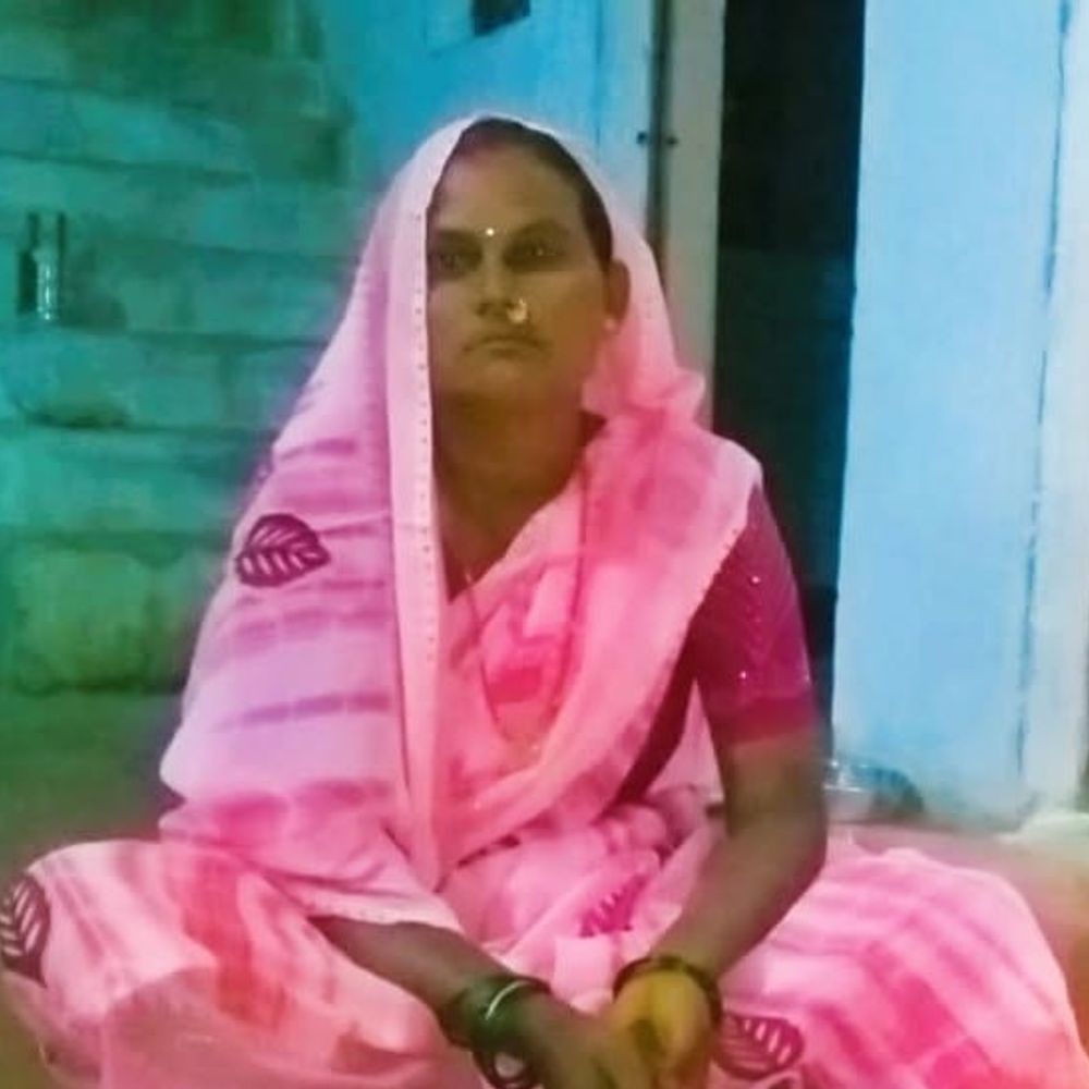कार ने बाइक को टक्कर मारी, महिला की मौत:  शिवपुरी में हर्षी डेम के पास हादसा, पति गंभीर घायल – Shivpuri News