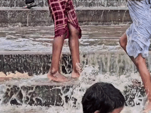 वाराणसी में 15 दिन बाद एक्टिव हुआ मानसून:10-11 जुलाई को भारी वर्षा का अलर्ट;48 घंटे में 66MM हुई बारिश
