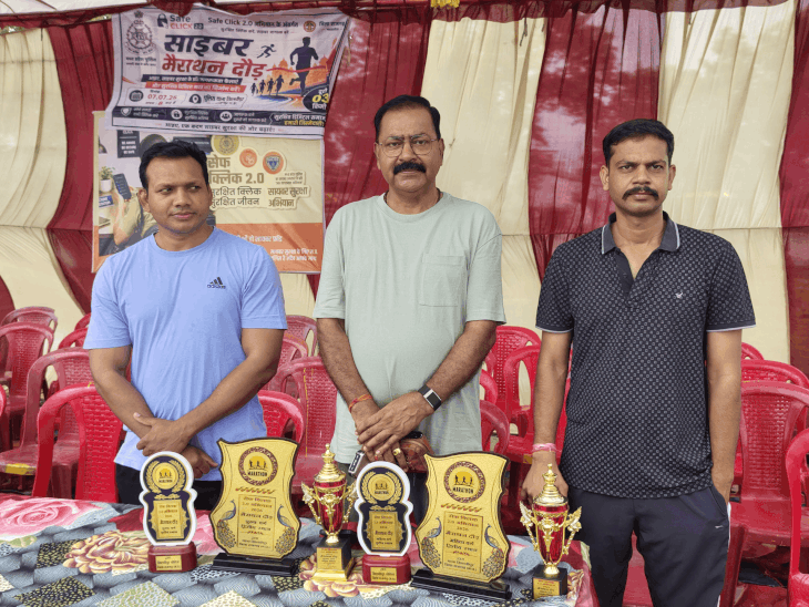 खिलचीपुर में साइबर जागरूकता मैराथन, युवाओं ने दिखाई भागीदारी:पुलिस बोली- डिजिटल अरेस्ट कानूनी प्रावधान नहीं, ठगी से सतर्क रहने की अपील