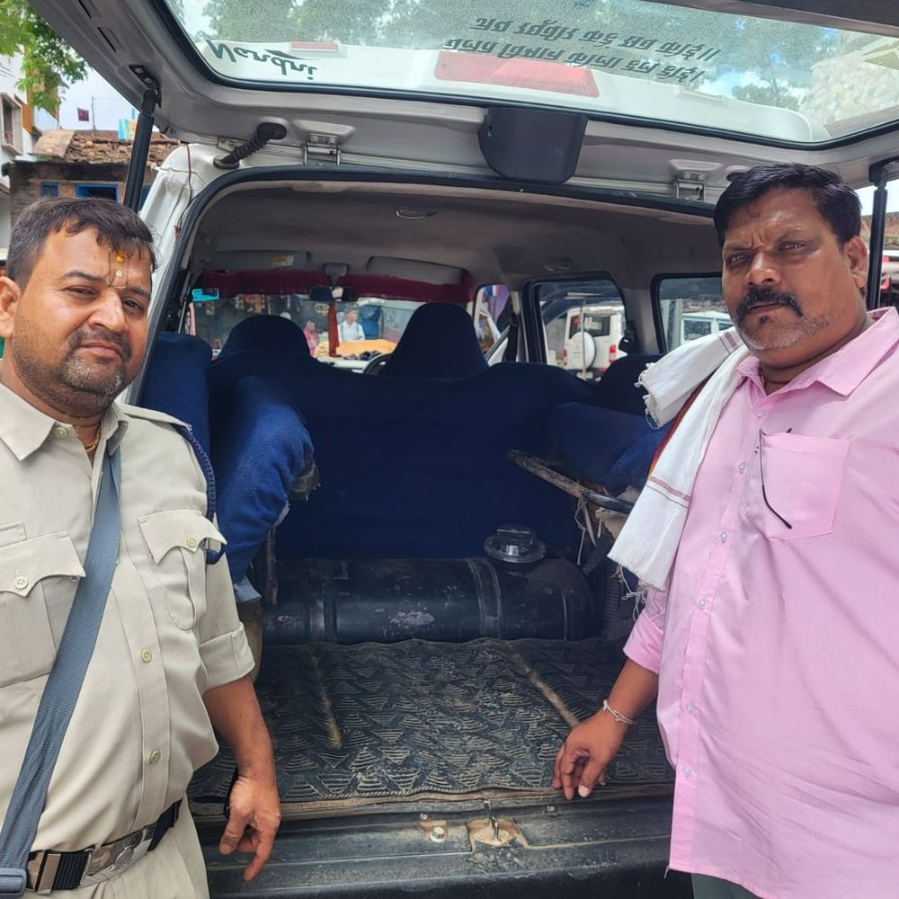 सागर के स्कूलों में नहीं चलेंगे गैस किट लगे वाहन:LPG गैस किट से संचालित स्कूल वाहन जब्त, आरटीओ ने स्कूल वाहनों की जांच कर कार्रवाई की