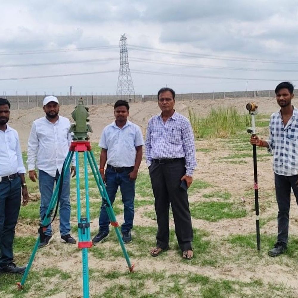 त्रिदंडी देव कॉलेज में ऑडिटोरियम निर्माण का सर्वे संपन्न:भोजपुर के राजकीय डिग्री कॉलेज में हुआ टोपोग्राफिकल सर्वेक्षण