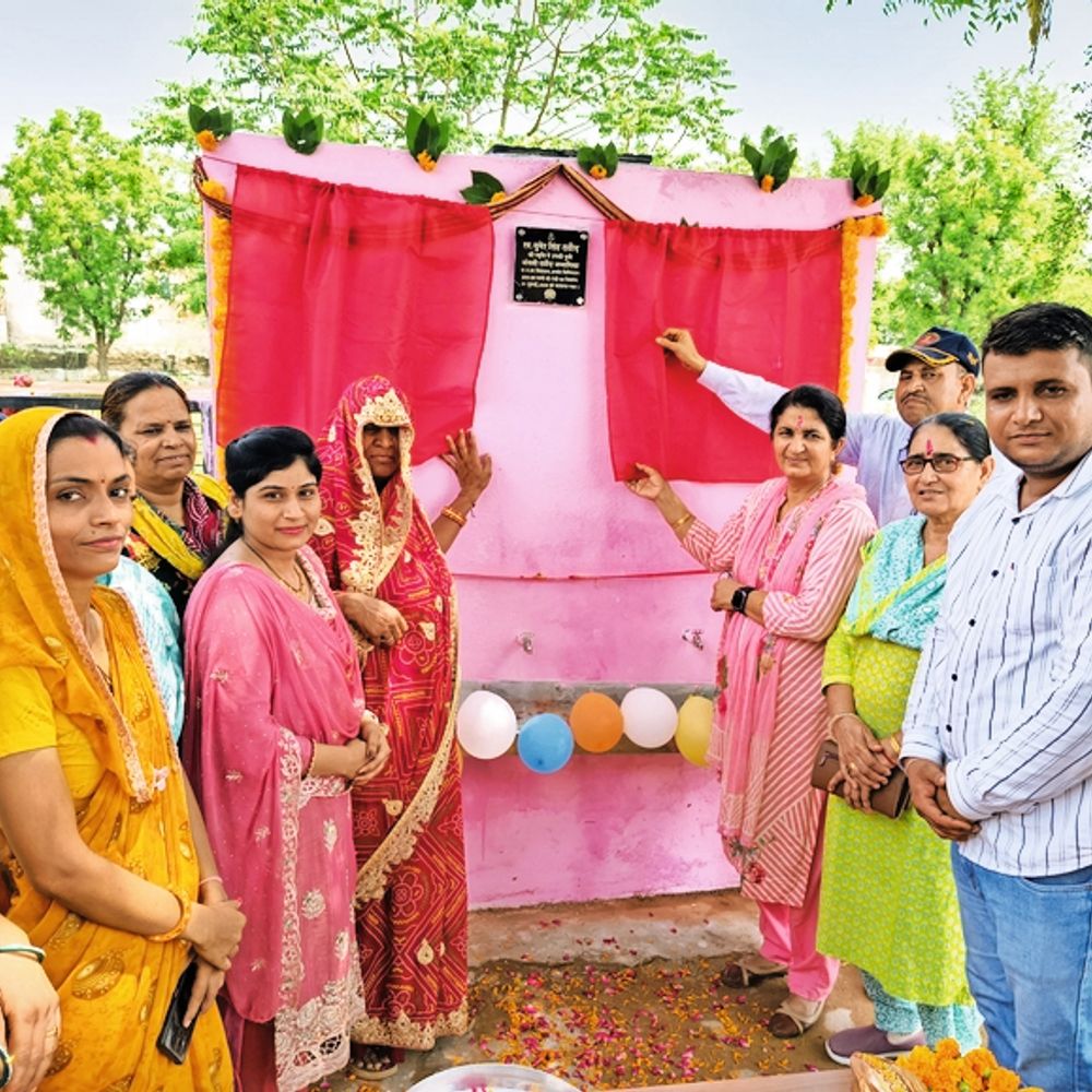 लंबोर के स्कूल में नवनिर्मित प्याऊ का लोकार्पण