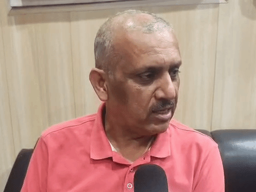 'मैं विधायक, किसी भी स्कूल का निरीक्षण कर सकता हूं':कानपुर में FIR दर्ज होने पर सपा MLA बोले- हेडमास्टर पर दबाव बनाया गया