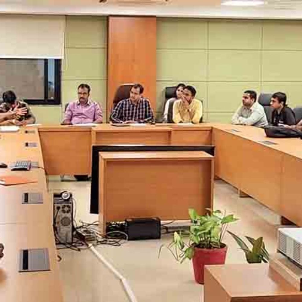 निगम का अल्टीमेटम:48 घंटे में शपथ पत्र दो, वरना 10 से सील होंगे कोचिंग संस्थान
