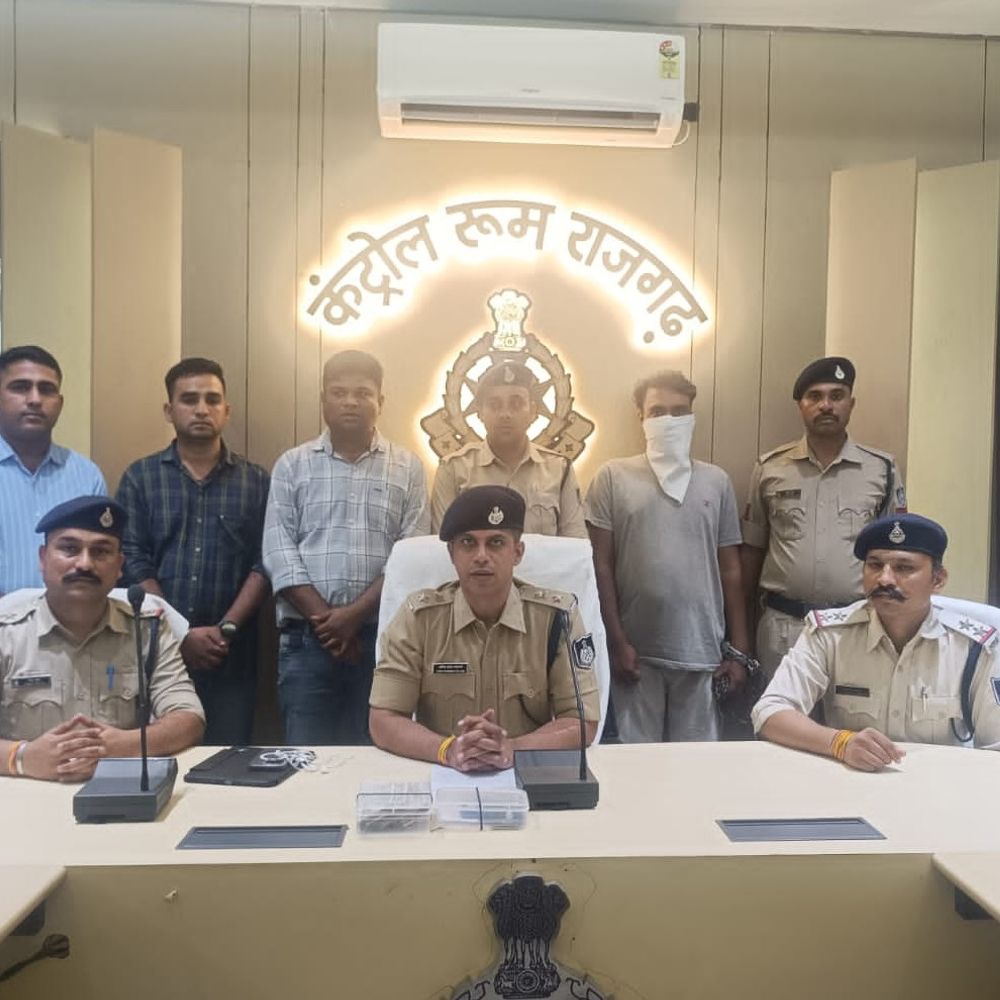8 लाख और पल्सर बाइक का झांसा देकर ठगी:राजगढ़ में युवक से डेढ़ लाख की ठगी, झांसी से आरोपी गिरफ्तार