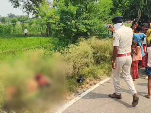 हत्या कर बोरे में बंद कर फेंकी लाश,3 बदमाश अरेस्ट:भागलपुर में महिला को पैसे देकर बुलाया था, विवाद के बाद रॉड से मारकर मर्डर किया