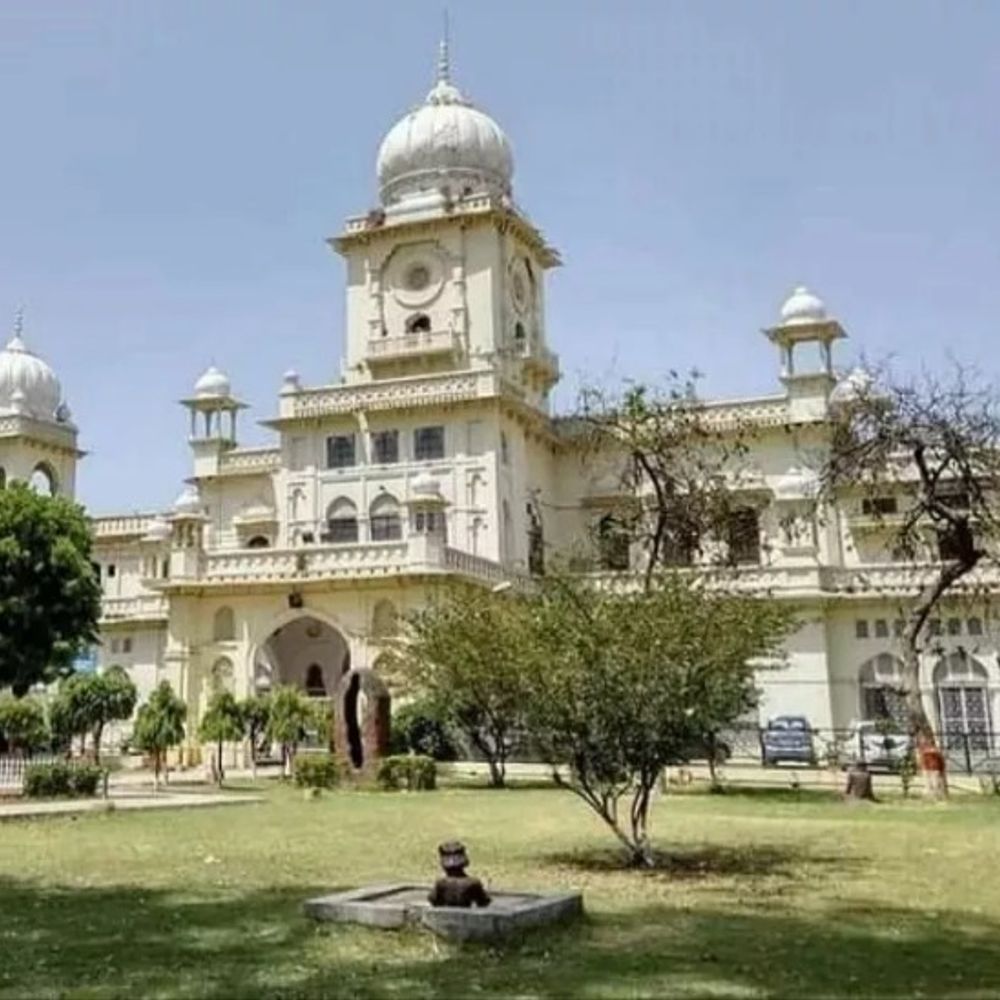 LU के सभी हॉस्टलों के प्रावोस्ट की सूची जारी:47 शिक्षकों को मिली जिम्मेदारी, प्रो. आशीष अवस्थी बने चीफ प्रावोस्ट