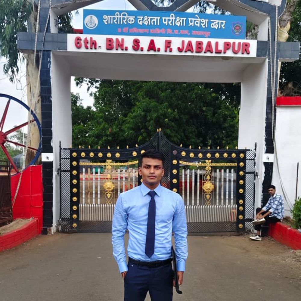 पन्ना के मनीष ने MPSI परीक्षा में मारी बाजी:सामान्य वर्ग में दूसरी और OBC वर्ग में पहली रैंक मिली; कहा- निरंतर प्रयास जरूरी