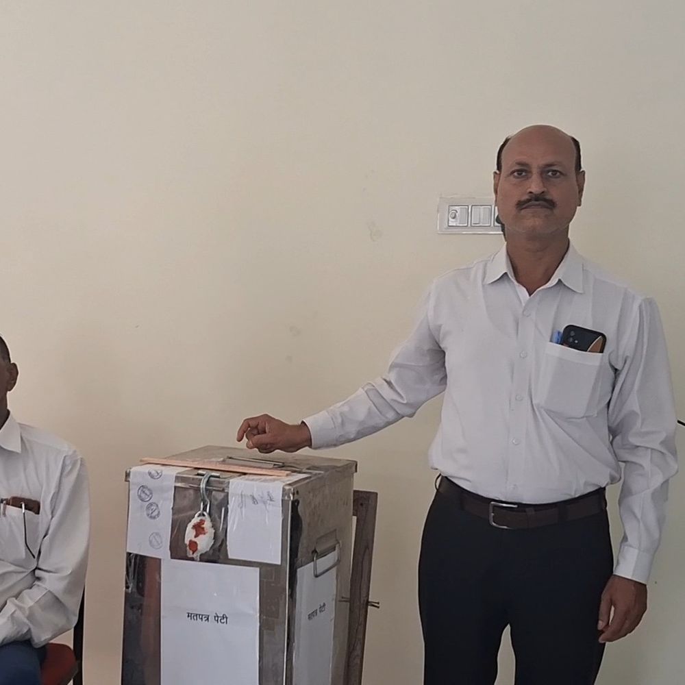 दमोह में जिला अधिवक्ता संघ चुनाव के लिए मतदान:560 अधिवक्ता करेंगे अपने मताधिकार का प्रयोग, 4 पदों पर खड़े उम्मीदवार