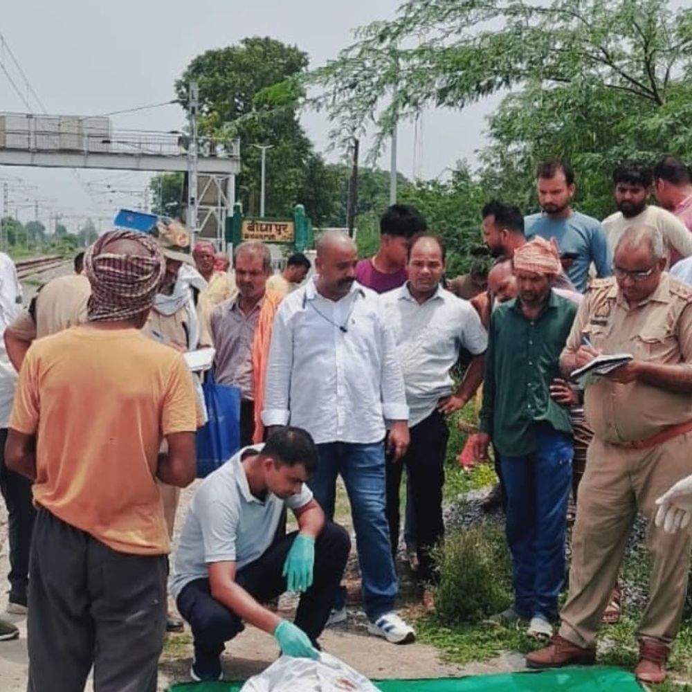 उन्नाव रेलवे स्टेशन पर ट्रेन से बुजुर्ग की मौत:रेलवे ट्रैक पार करते समय हादसा, पुलिस पता लगा रही- हादसा या आत्महत्या