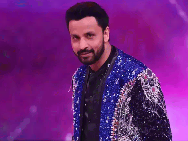 'मुझे अपना घर पब्लिक टॉयलेट लगता था':कॉमेडियन राजीव ठाकुर ने बताया- एक कमरे में गुजरा बचपन, 1984 के दंगों में पिता की फैक्ट्री बर्बाद हुई