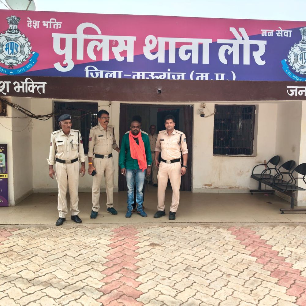 लौर पुलिस ने बाइक चोर को किया गिरफ्तार:रीवा से चोरी हुई 50 हजार की HF डीलक्स मऊगंज में मिली