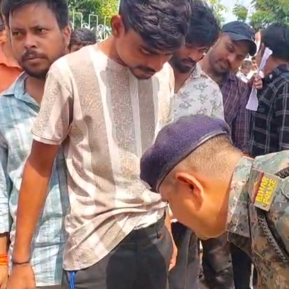 लखीसराय में मद्य निषेध अवर निरीक्षक प्रारंभिक परीक्षा:8 केंद्रों पर 3,833 अभ्यर्थी हुए शामिल, कड़ी सुरक्षा के बीच शांतिपूर्ण आयोजन