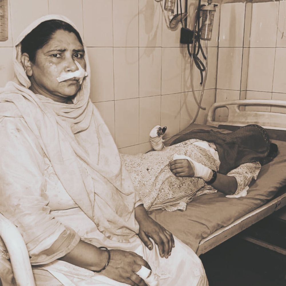 मुजफ्फरनगर में मामूली कहासुनी में चले चाकू-छुरे:सालारपुर गांव में महिला समेत 8 लोग घायल, 4 गंभीर रेफर