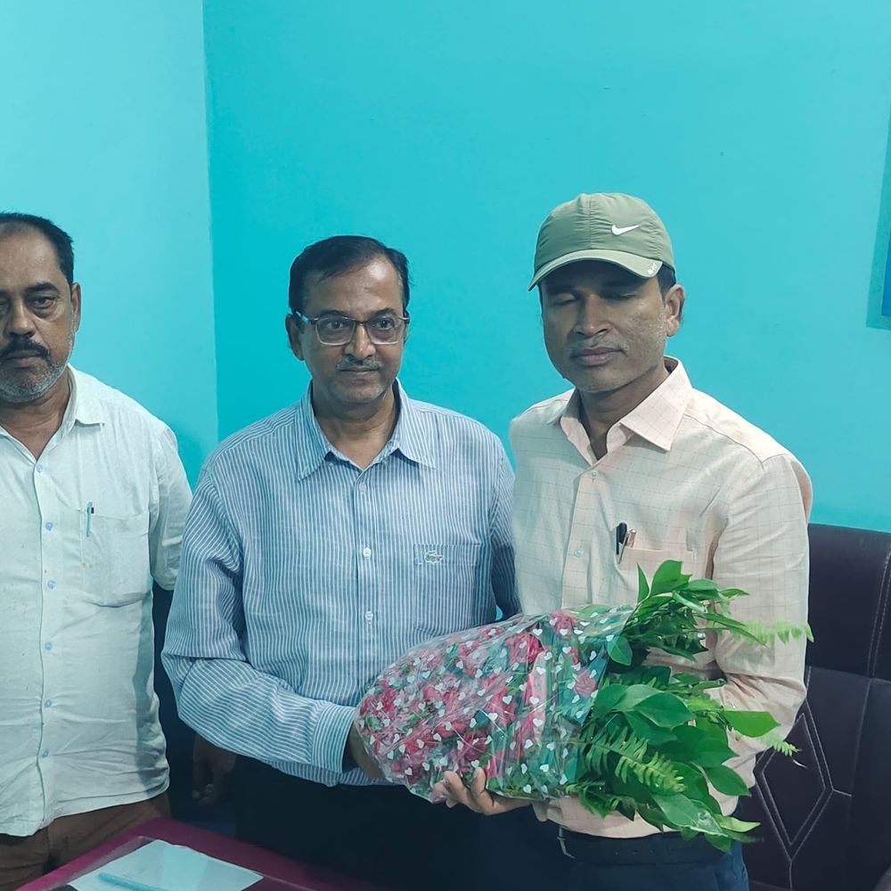 केनगर में मनीष कुमार बीडीओ व अजीत कुमार झा ने सीओ का संभाला कार्यभार
