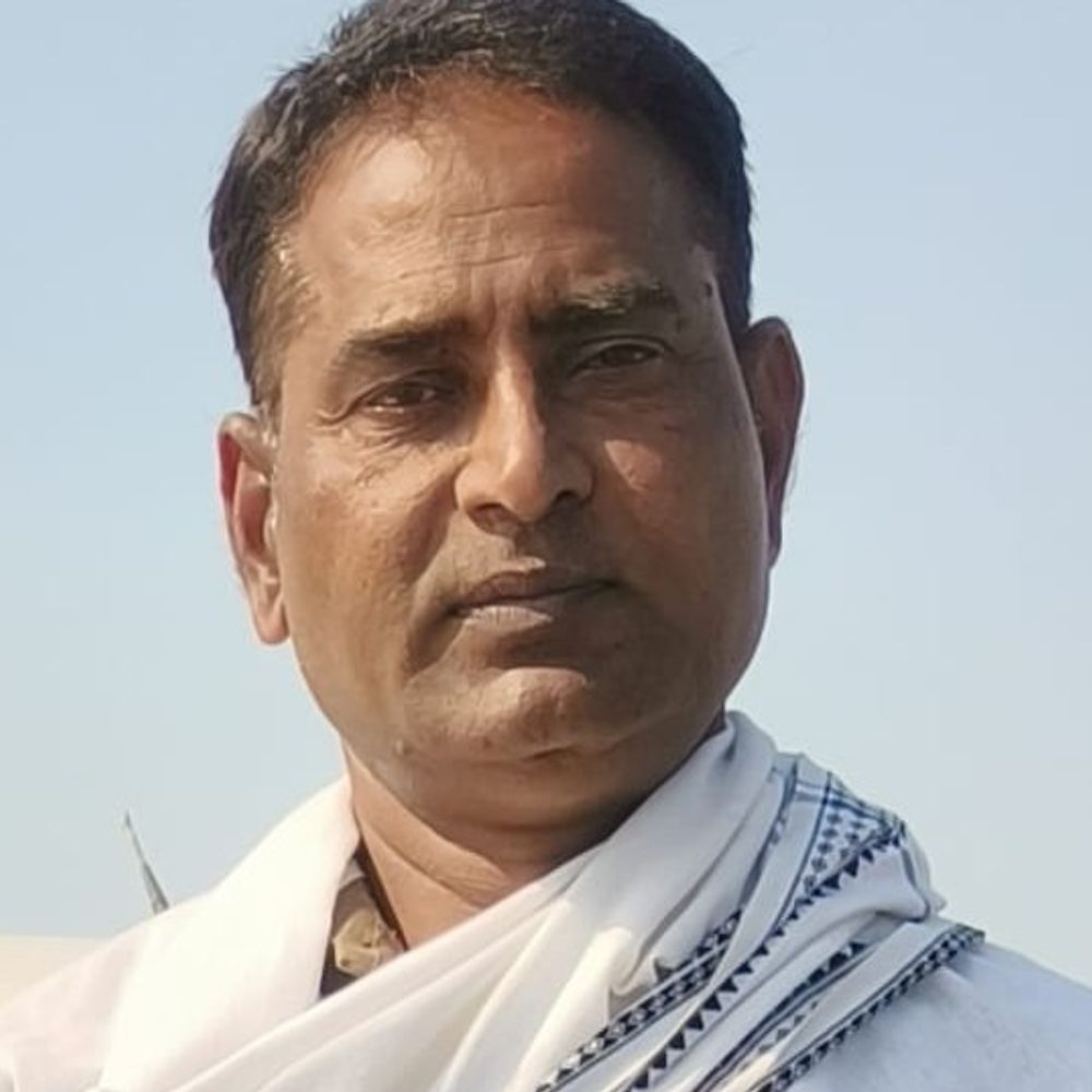 मथुरा में ई-रिक्शा की टक्कर से युवक की मौत:भरतपुर पुल के पास हादसा, पत्नी घायल, उपचार जारी