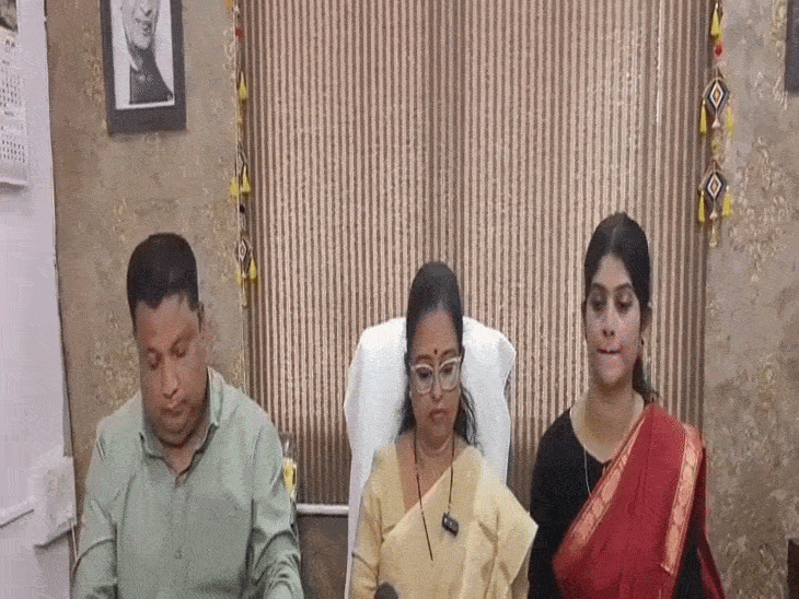 इंदौर नगर निगम की नेता प्रतिपक्ष ने उठाए सवाल:सोनिला मिमरोट ने पूछा- डेटा फॉर्म से कब शुरू होगी नक्शों की स्वीकृति