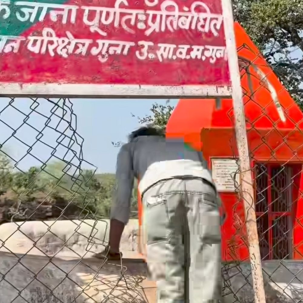 केदारनाथ धाम पर अवैध तरीके से पहुंच रहे लोग:चट्टान में दरार आने से है प्रतिबंध; कोई ब्लॉग बना रहा, तो कोई गानों की शूटिंग कर रहा