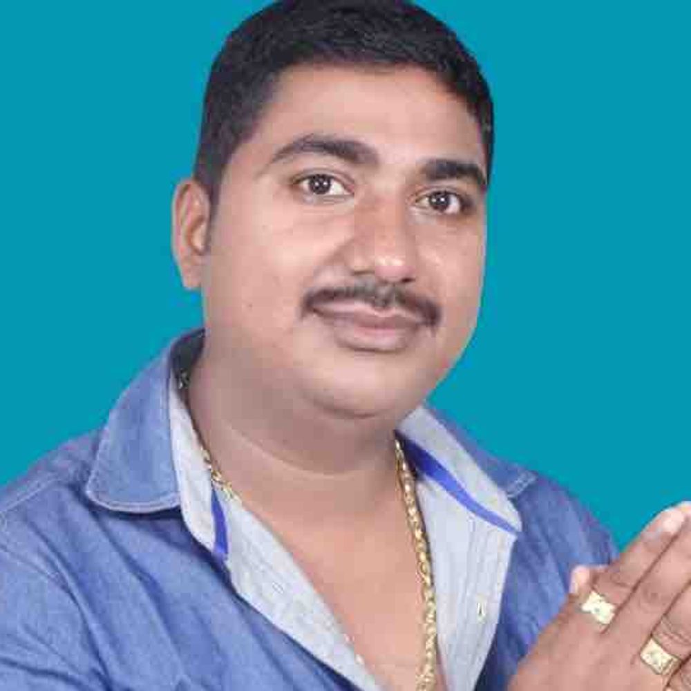 मोतिहारी में कुख्यात नरेश पांडे के ठिकानों पर छापा:16 लाख कैश, हथियार और संदिग्ध सामान जब्त; सहयोगी गिरफ्तार