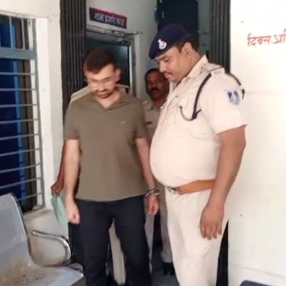 1.93 करोड़ की ऑनलाइन ठगी करने वाला आरोपी गिरफ्तार:  बैतूल में रोबोट्रेड ऐप में निवेश के नाम पर लिए थे पैसे, छत्तीसगढ़ ले जाकर होगी पूछताछ – Betul News
