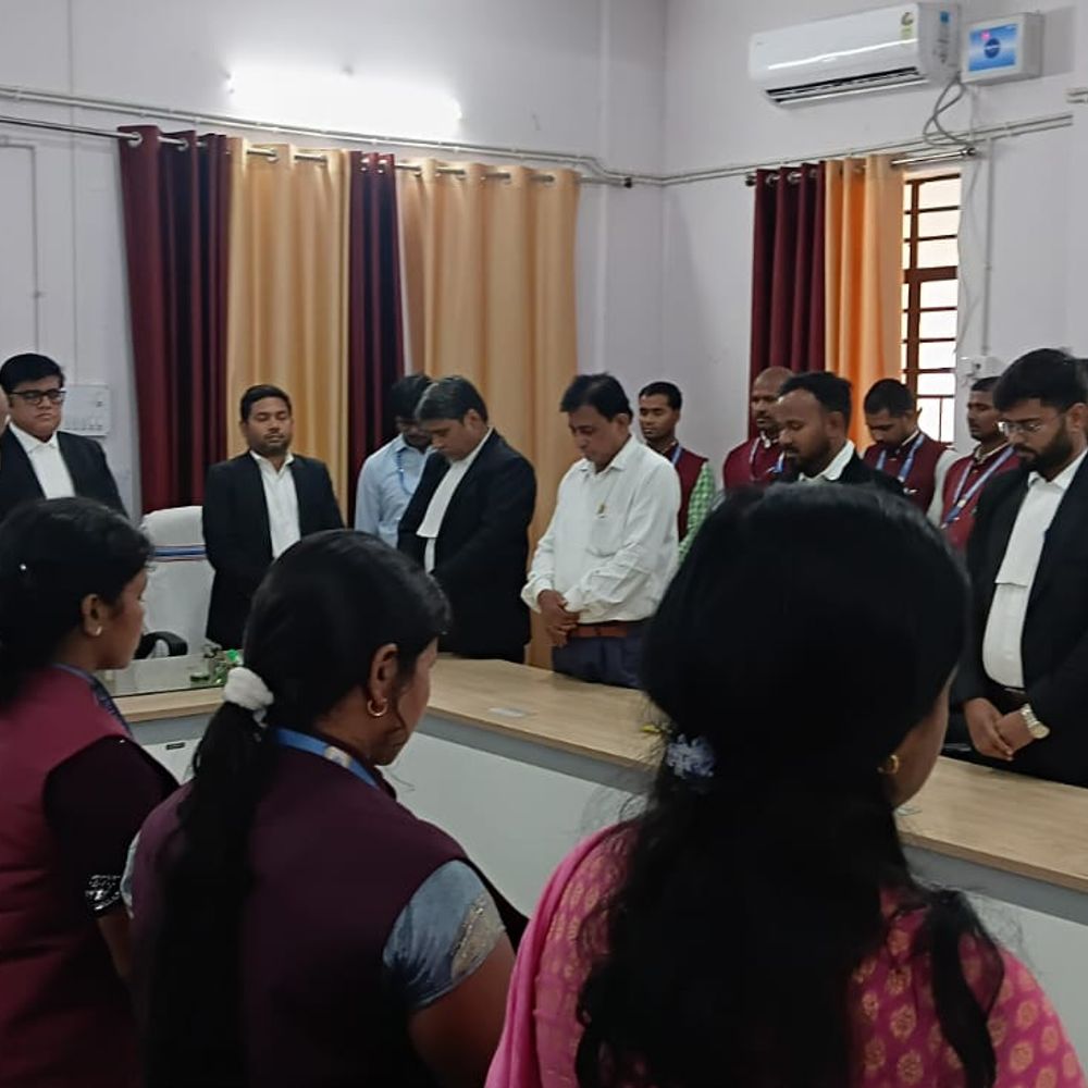 व्यवहार न्यायालय बांका में स्वयंसेवक के निधन पर शोकसभा का आयोजन