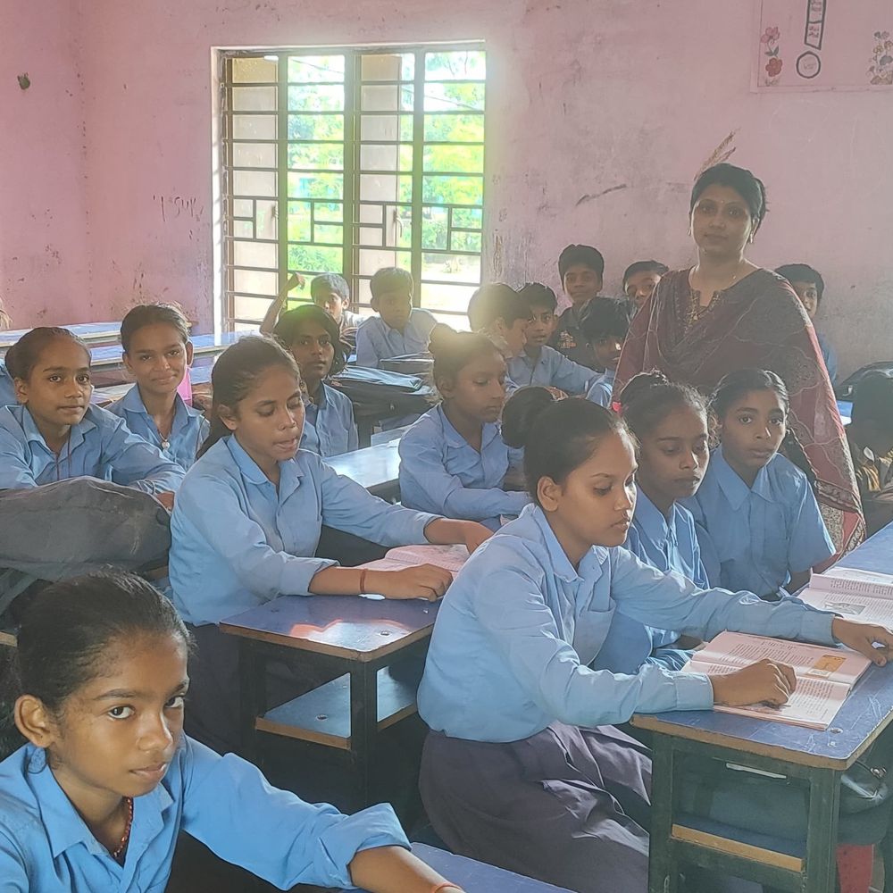 आधार में गड़बड़ी से अपार आईडी बनाने में परेशानी:94 बच्चों के कार्ड लंबित, अभिभावकों से सुधार की अपील