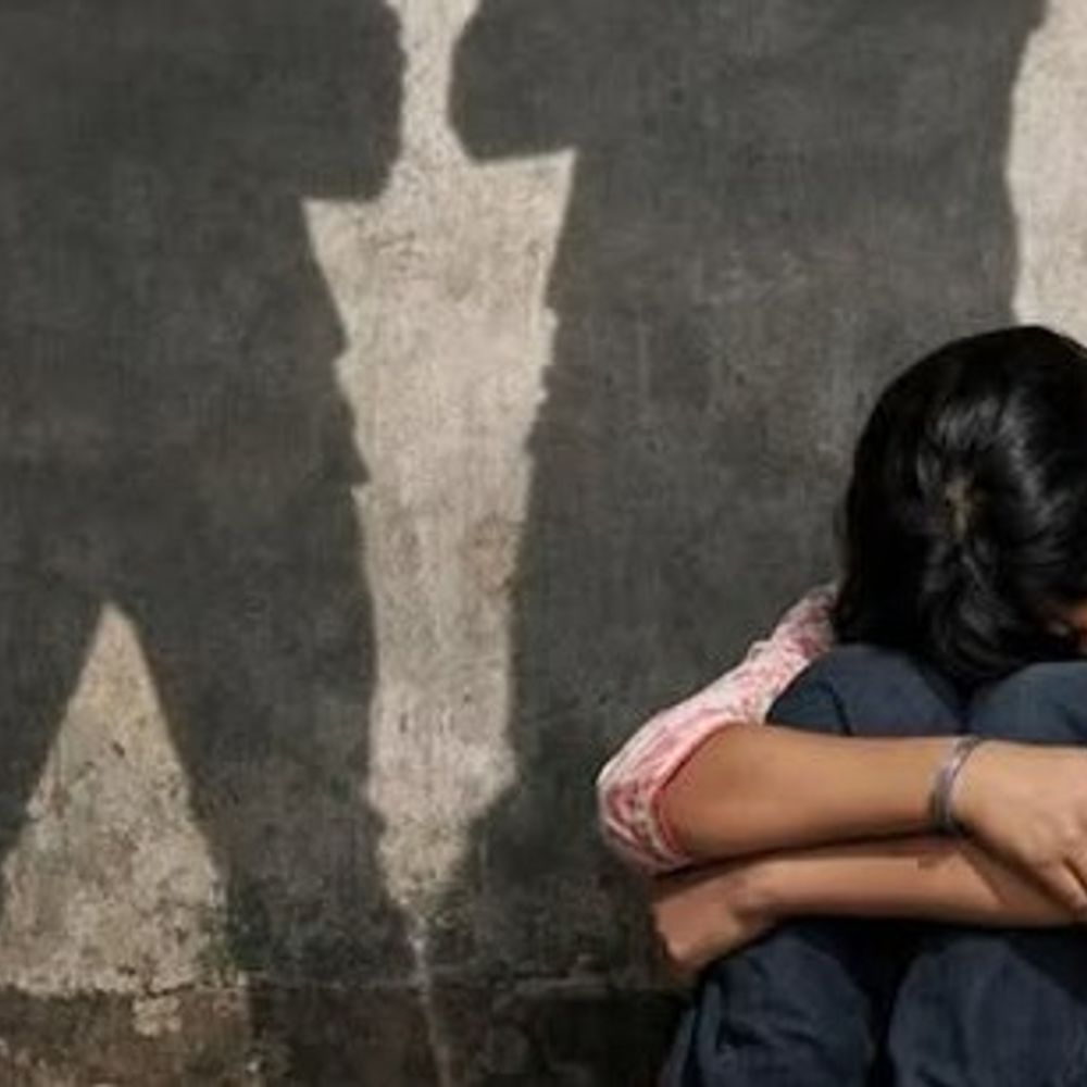 भिंड में कार में बंधक बनाकर युवती से गैंगरेप:  आरोप- तीन युवकों ने की वारदात; मेडिकल के लिए सात घंटे करना पड़ा इंतजार – Bhind News