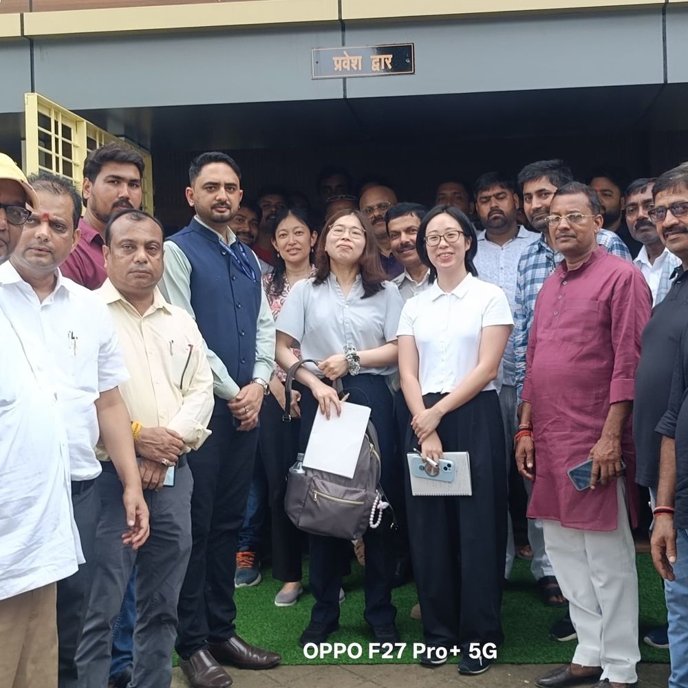 मिर्जापुर गांव पहुंची नीति आयोग और जापान की जायका टीम:चंदौली में विकास कार्यों का निरीक्षण किया, कार्यों की सराहना की