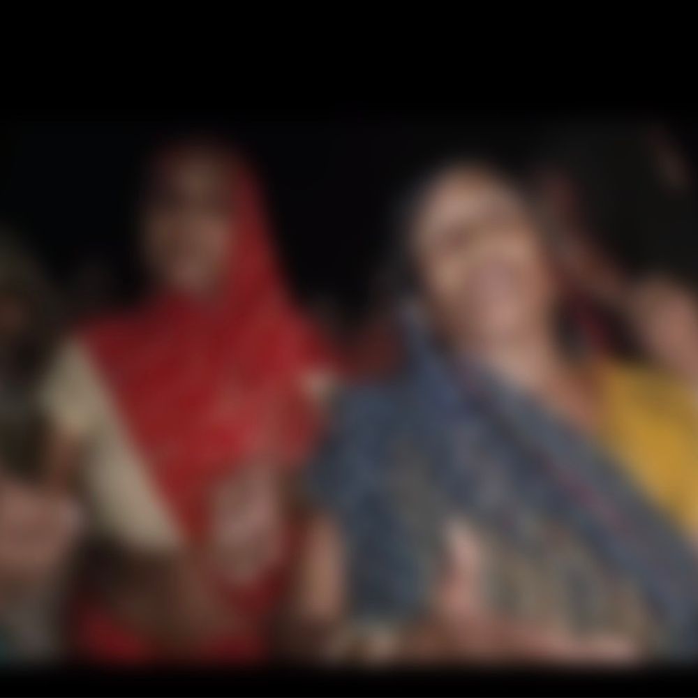बिजली सब स्टेशन विवाद पर हिंसक झड़प:लाठी-डंडों, पत्थरों और कट्टों से हमला, 7-8 राउंड हवाई फायरिंग का आरोप; चार ग्रामीण घायल, दो की हालत गंभीर