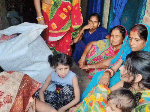 सीतामढ़ी में खीर खाने से दादी-पोती की मौत:1 ही परिवार के 5 लोग बीमार, उल्टी, पेट दर्द की शिकायत के बाद अस्पताल में भर्ती