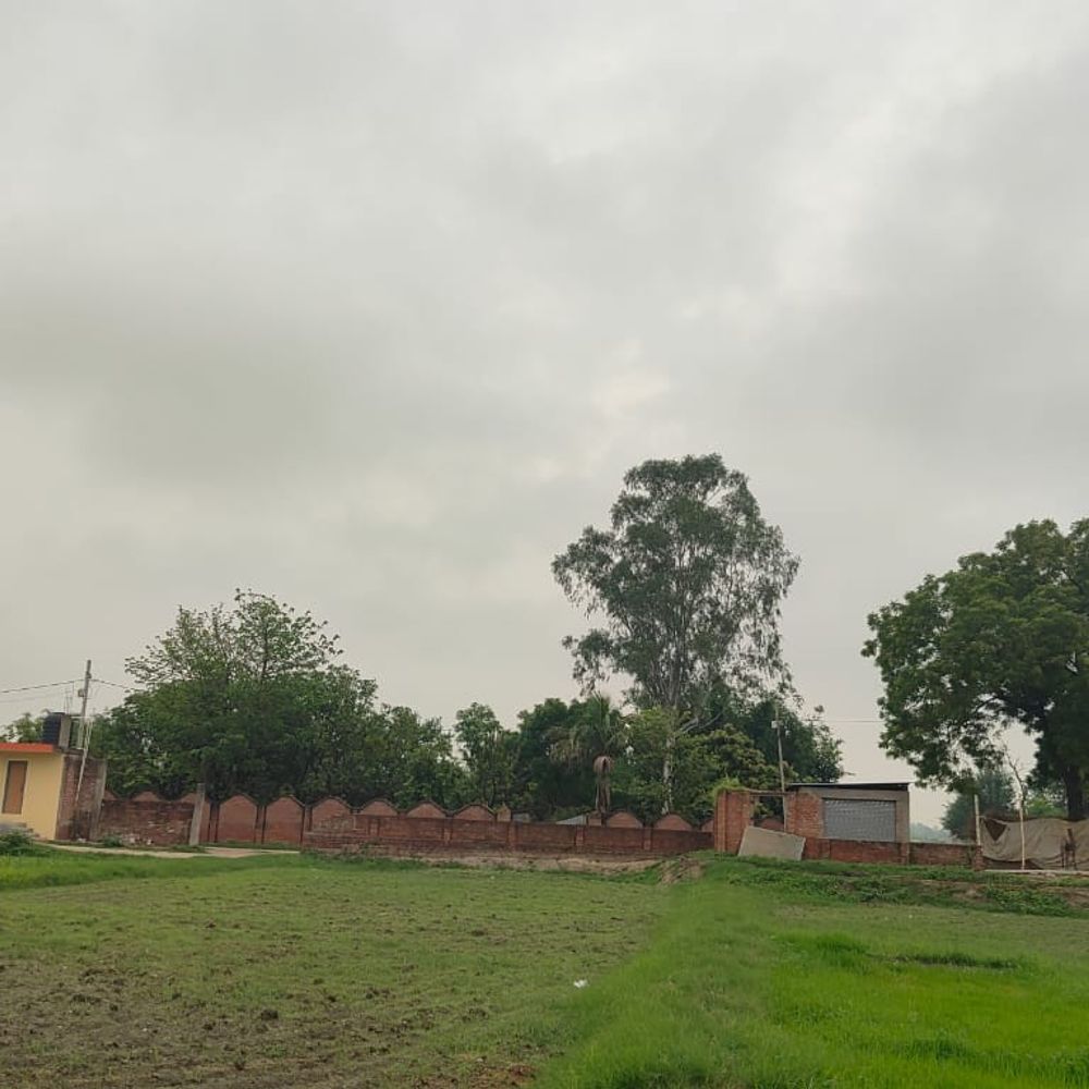 आजमगढ़ में आसमान में छाए बादल:मौसम विभाग ने प्रदेश के 31 शहरों में जारी किया बारिश का अलर्ट, घाघरा नदी का बढ़ रहा जलस्तर