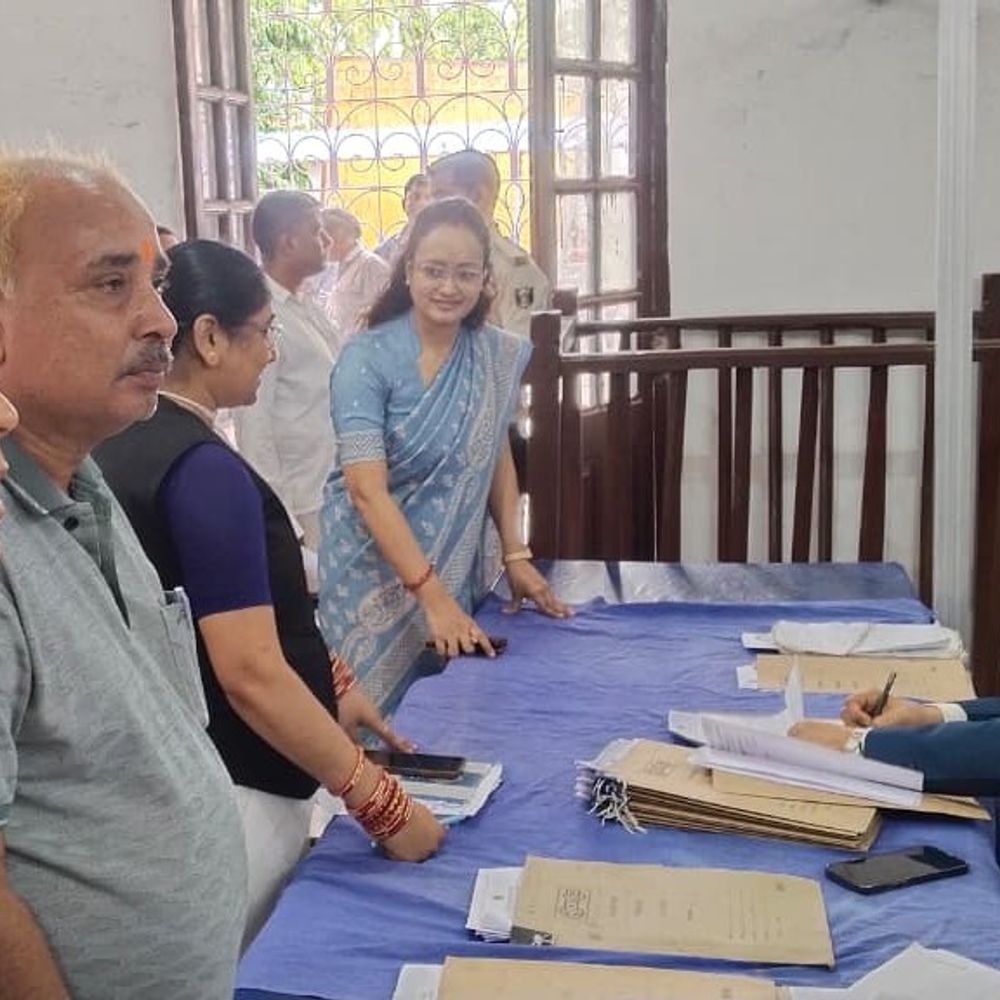 दरभंगा- 1.29 करोड़ से अधिक की राशि पर समझौता:विशेष लोक अदालत में 98 चेक बाउंस मामलों का निबटारा, 3 पीठों का किया गया था गठन