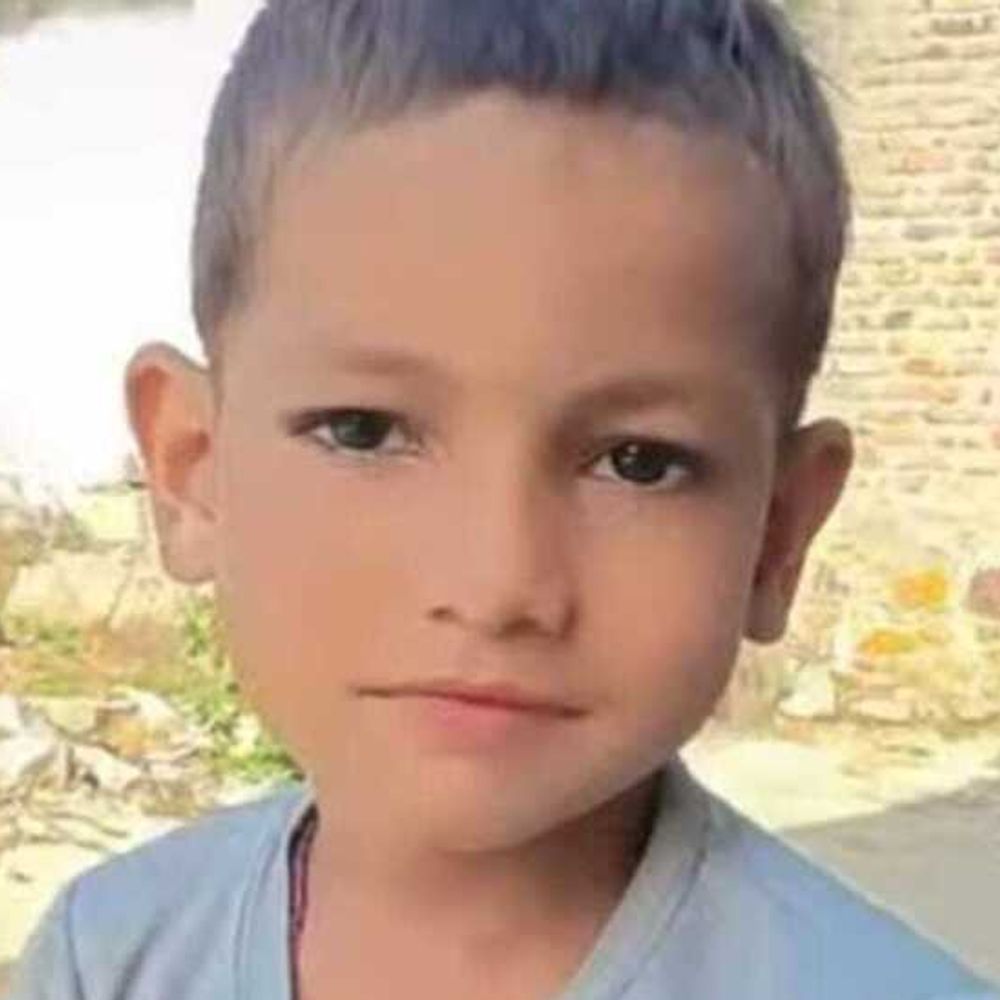 करंट से मासूम की मौत के बाद हॉस्पिटल में हंगामा:परिवार को 11 लाख की सहायता राशि और नौकरी पर सहमति बनी