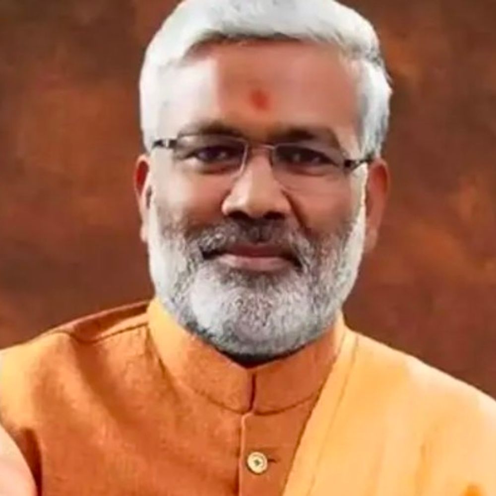 जल शक्ति मंत्री स्वतंत्र देव सिंह आज ललितपुर दौरे पर:जल अर्पण दिवस समारोह और जल चौपाल में होंगे शामिल