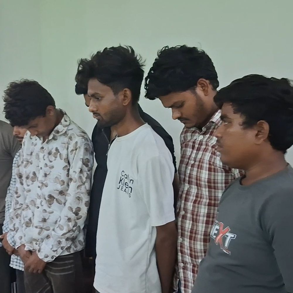 
                 हटा में अवैध हथियारों के साथ 9 आरोपी गिरफ्तार:सोशल मीडिया पर तस्वीरें शेयर की थीं, दमोह-पत्ना, कटनी के रहने वाले, तीन युवक फरार 
            