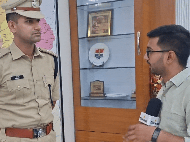 जोधपुर ग्रामीण एसपी पदभार ग्रहण के बाद बोले-जनता घबराए नहीं:कहा-सुनवाई नहीं होने पर लोग मेरे पास आएं, अपराधी सुधर जाएं, नहीं तो पुलिस कड़ा एक्शन लेगी
