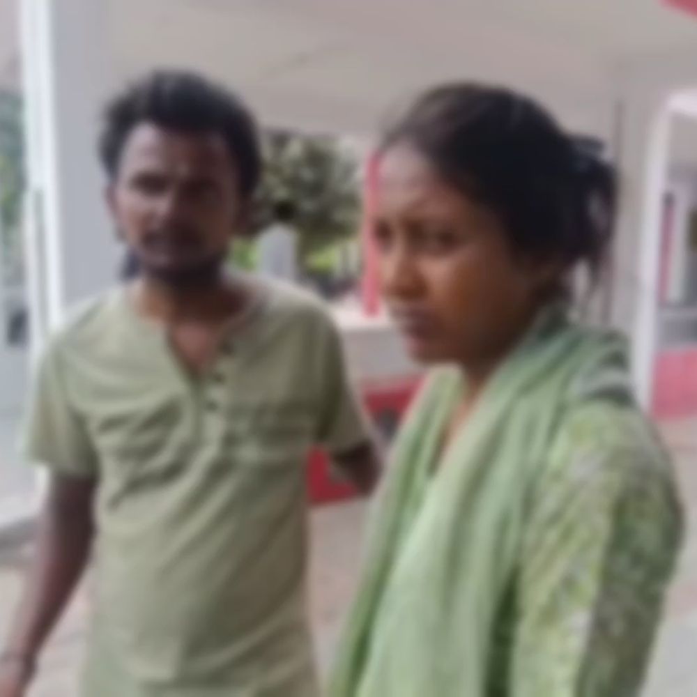 युवती को जिंदा जलाने का प्रयास:पंचायत में युवक का नाम लेने पर आरोप, पुलिस से गुहार
