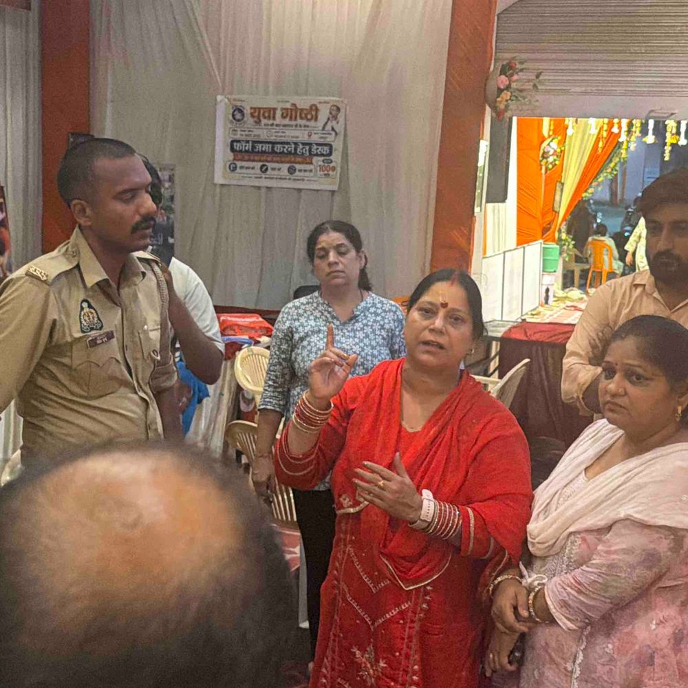 रामपुर कथा में तीन महिलाओं की सोने की चेन गायब:सीसीटीवी कैमरे नहीं मिले, सुरक्षा व्यवस्था पर उठे सवाल