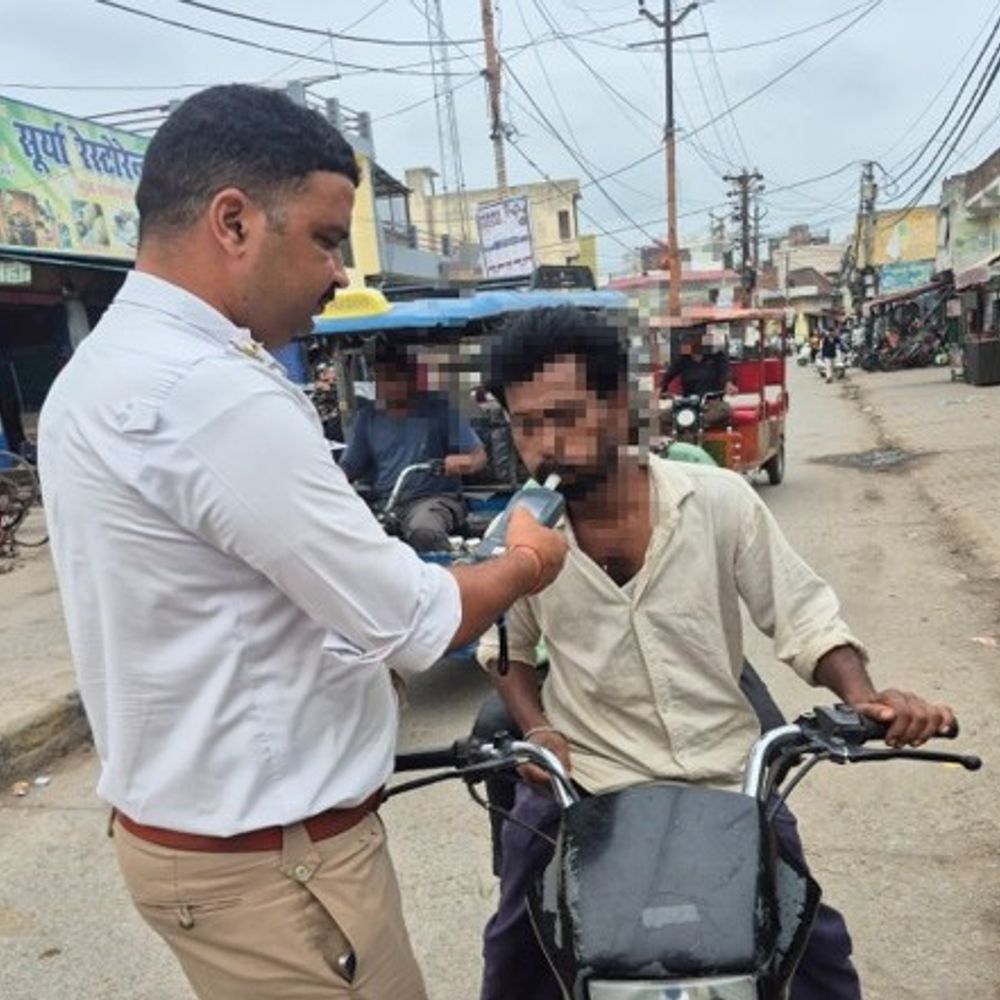 बिजनौर में 83 वाहनों के चालान, छह सीज:ड्रिंक एंड ड्राइव, मॉडिफाइड साइलेंसर पर कार्रवाई