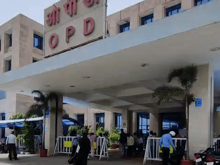भोपाल में एम्स की नर्सिंग ऑफिसर ने लगाई फांसी:2 महीने पहले पति ने भी किया था सुसाइड, इसी से डिप्रेशन में थी