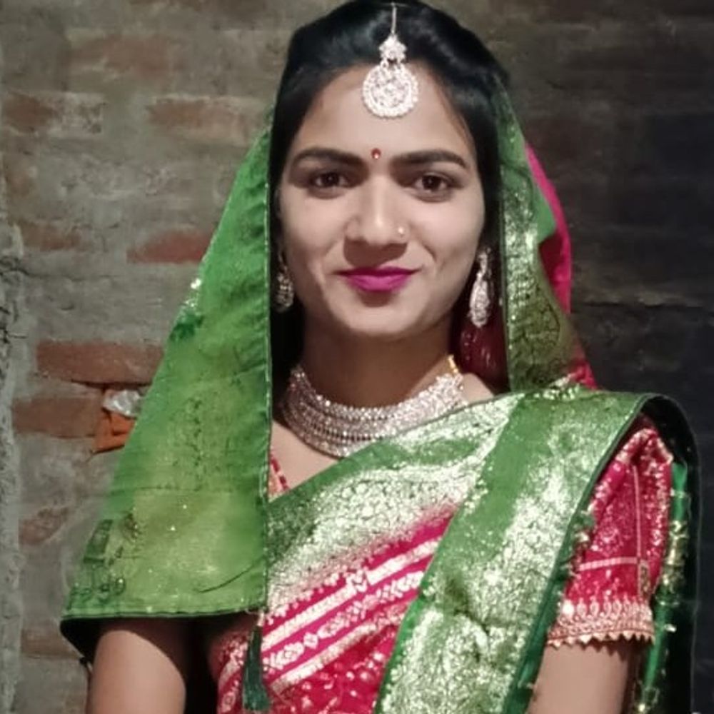 
                 शादी के 86 दिन बाद मिली लाश, पति समेत 3गिरफ्तार:भाई बोला- ससुरालवालों ने बहन को तीन दिनों तक भूखा रखा, पोस्टमार्टम के दौरान पेट खाली मिला 
            