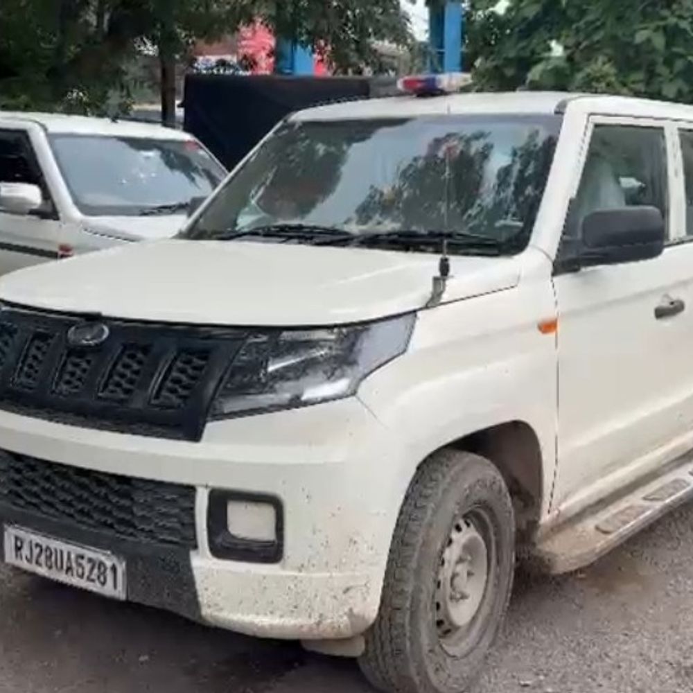 
                 19 लाख की साइबर ठगी में एक और संदिग्ध गिरफ्तार:एक हफ्ते में दूसरी बार राजस्थान पुलिस की दबिश; बैंक खाते और ATM का इस्तेमाल कर ठगी 
            