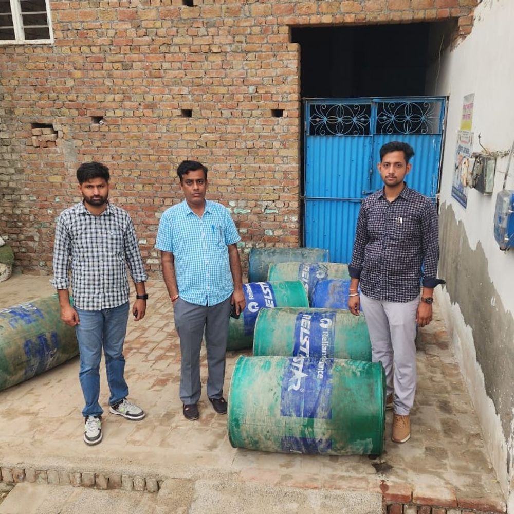 टिब्बी में 1588 लीटर पेट्रोलियम पदार्थ जब्त:गर्ल्स स्कूल के सामने दुकान पर छापेमारी, अवैध स्टॉक करने पर कार्रवाई