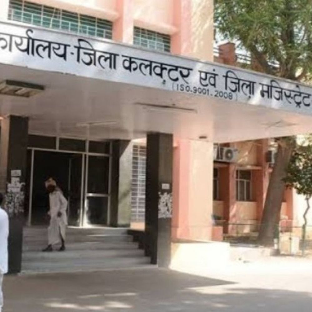 खराब क्वालिटी की बर्फी-मिल्क केक बेचा, 1 लाख का जुर्माना:नोहर की डेयरी के खिलाफ एडीएम ने सुनाया फैसला