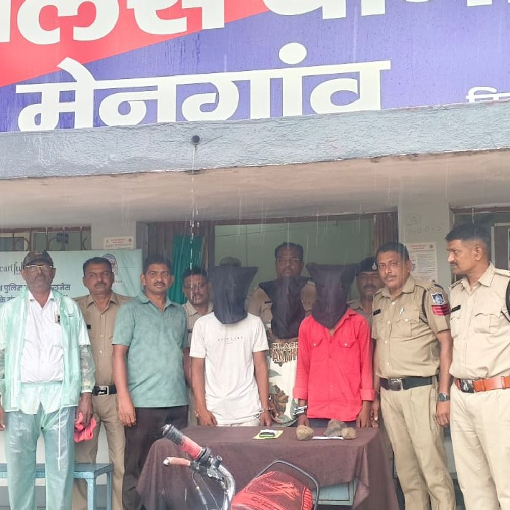 
                 दूधवाले से लूट और हमला करने वाले तीन आरोपी गिरफ्तार:खरगोन में लूटा मोबाइल और वारदात में इस्तेमाल बाइक भी बरामद 
            