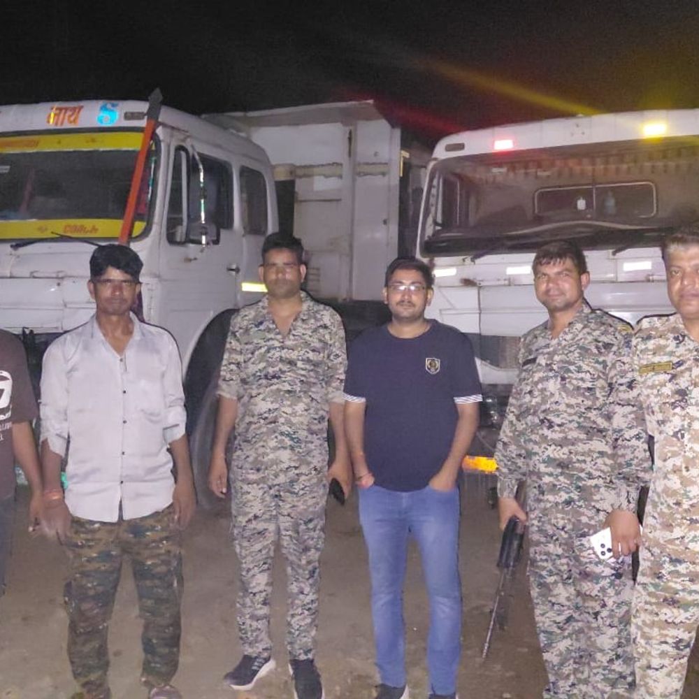 
                 ग्वालियर में अवैध गिट्टी परिवहन पर कार्रवाई, दो ट्रोले जब्त:देर रात मेहरा टोल और बिजौली में जांच, दस्तावेज नहीं मिलने पर खनिज विभाग ने की जब्ती 
            